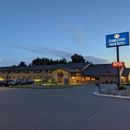 Cobblestone Inn & Suites - Merrill Exteriér fotografie