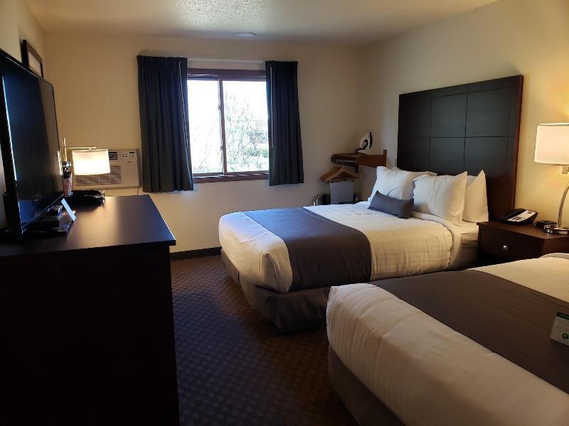 Cobblestone Inn & Suites - Merrill Exteriér fotografie