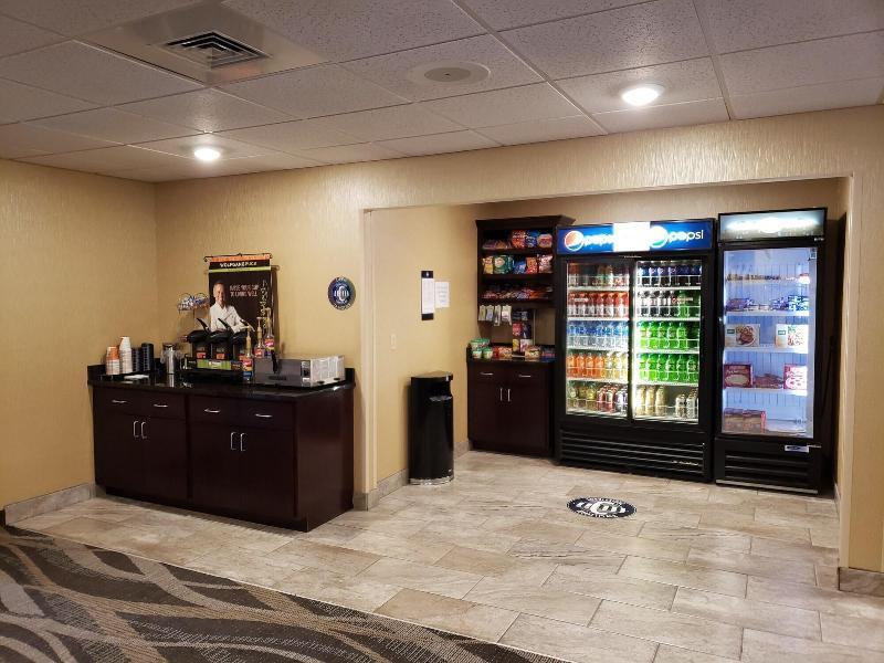 Cobblestone Inn & Suites - Merrill Exteriér fotografie