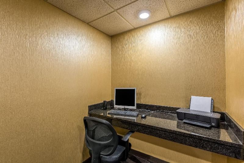 Cobblestone Inn & Suites - Merrill Exteriér fotografie